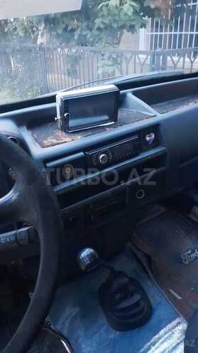 Ford Transit-8