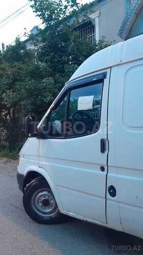 Ford Transit-11