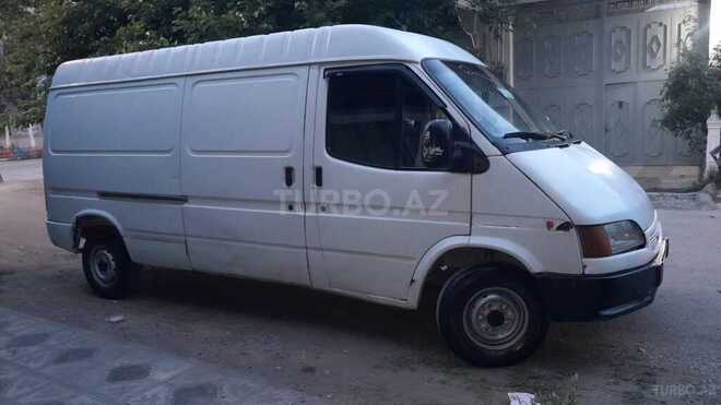 Ford Transit-4