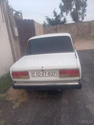 LADA (VAZ) 2107-2