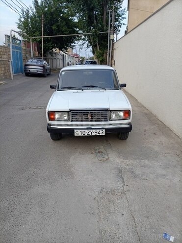 LADA (VAZ) 2107-4