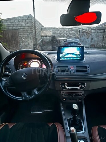 Renault Megane-5