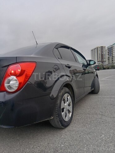 Chevrolet Aveo-9
