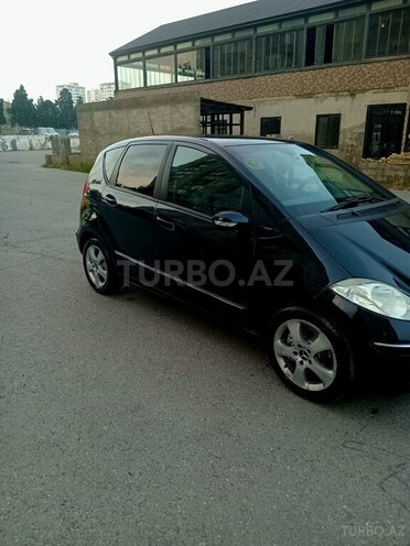 Mercedes A 180-2