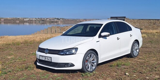 Volkswagen Jetta-2
