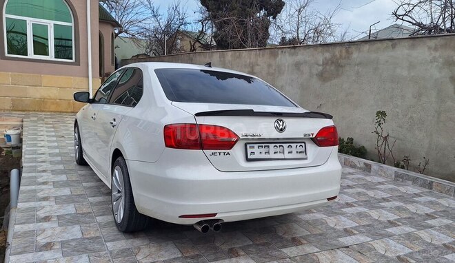 Volkswagen Jetta-9