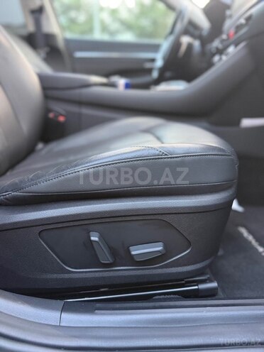 Hyundai Sonata-18
