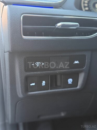 Hyundai Sonata-14