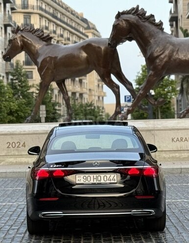 Mercedes E 220 d-7