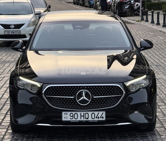 Mercedes E 220 d-1