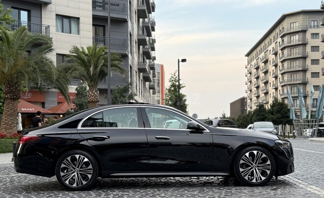 Mercedes E 220 d-13