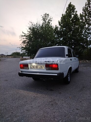LADA (VAZ) 2107-2