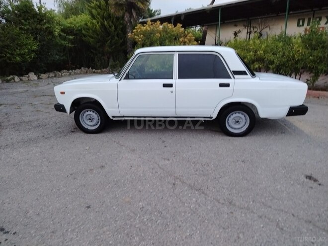 LADA (VAZ) 2107-5