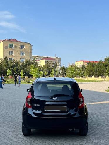Nissan Note-2