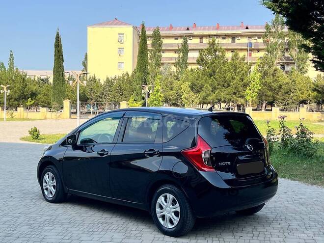 Nissan Note-13