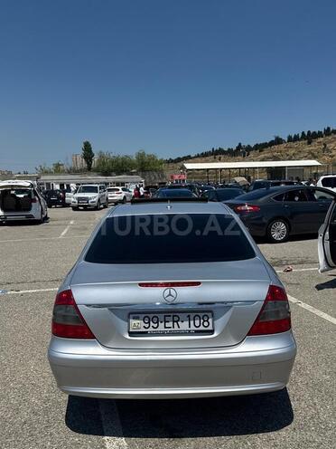 Mercedes E 220-2