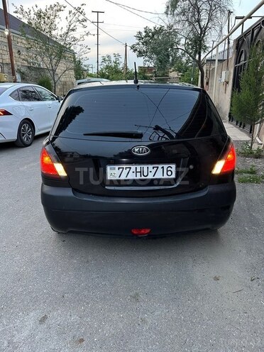 Kia Rio-9