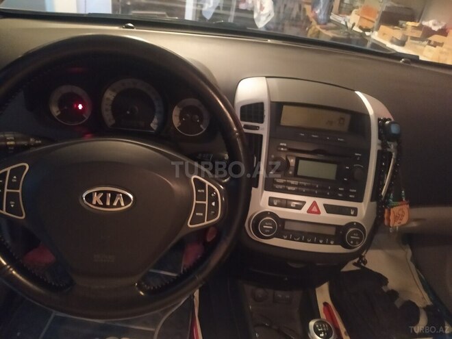 Kia Ceed-9