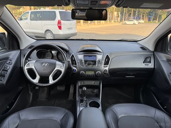 Hyundai ix35-16