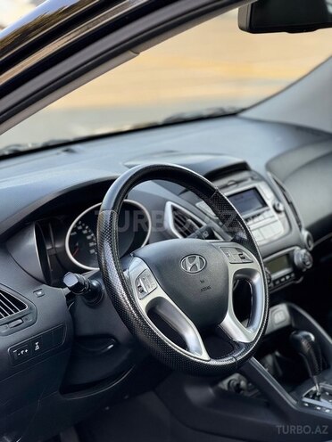Hyundai ix35-13