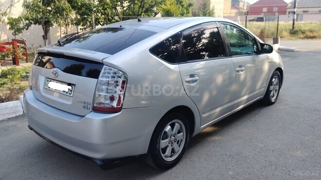 Toyota Prius-10