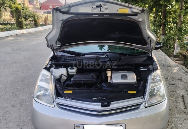 Toyota Prius-7