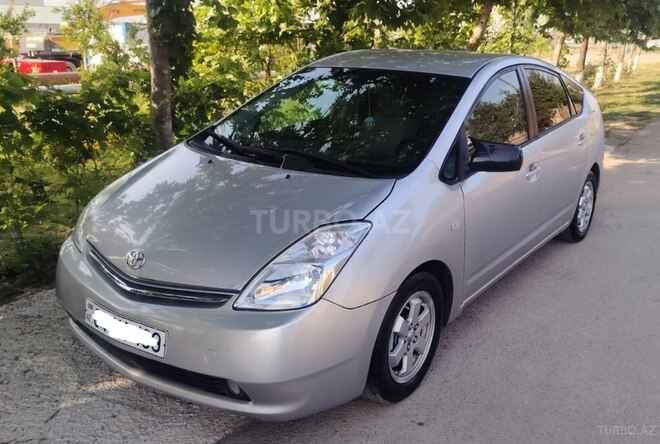 Toyota Prius-3
