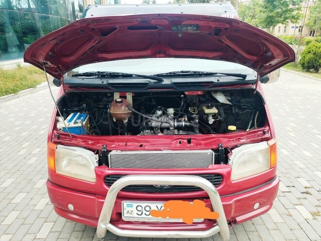 Ford Transit-13