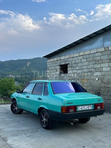 LADA (VAZ) 21099-2