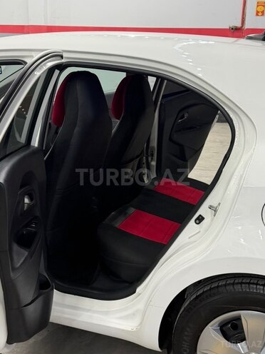 Kia Rio-18