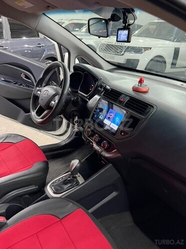 Kia Rio-14