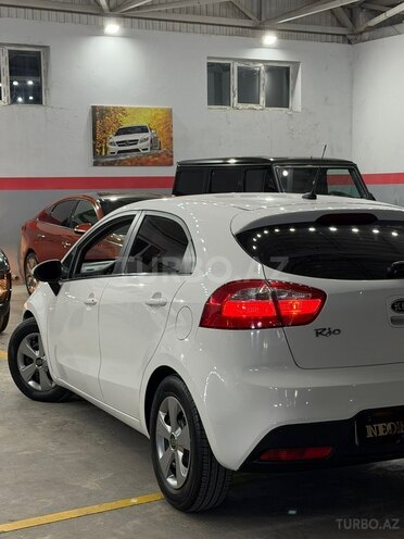Kia Rio-8