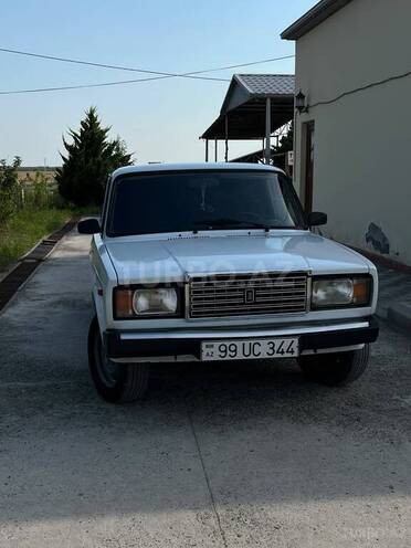 LADA (VAZ) 2107-1