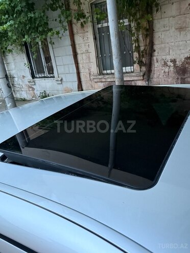 Mercedes E 240-8