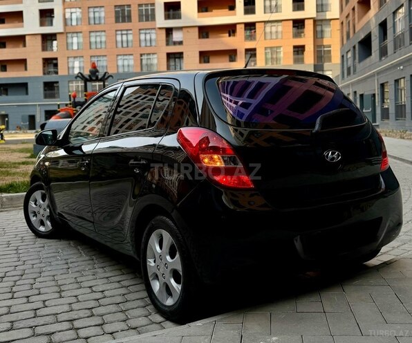 Hyundai i20-9
