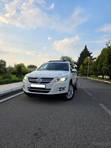 Volkswagen Tiguan-1