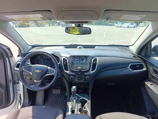 Chevrolet Equinox-12
