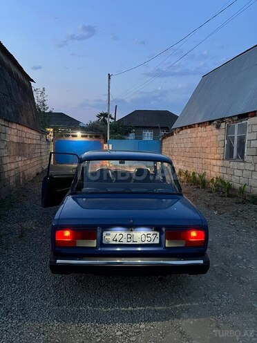 LADA (VAZ) 2107-4