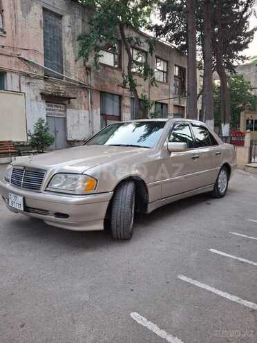 Mercedes C 230-3