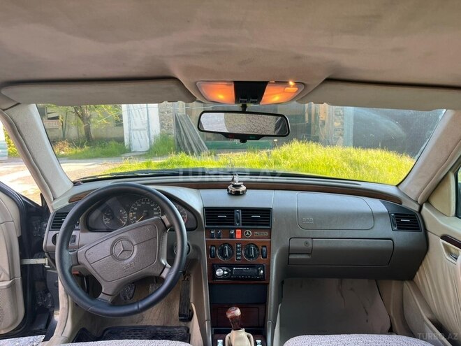 Mercedes C 180-8