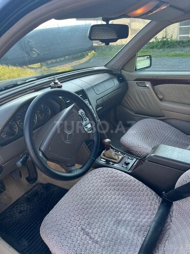 Mercedes C 180-6