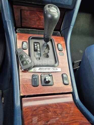 Mercedes C 220-8