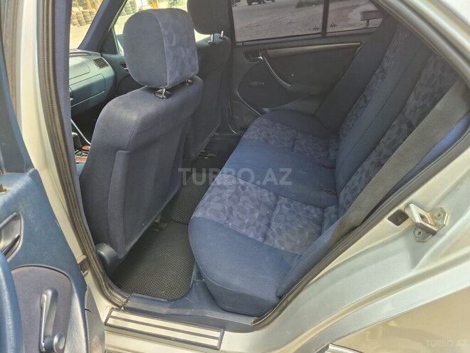 Mercedes C 220-11