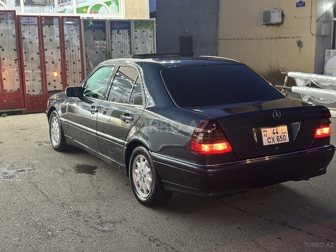 Mercedes C 230-19