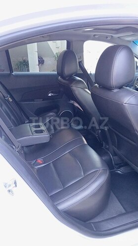 Chevrolet Cruze-10