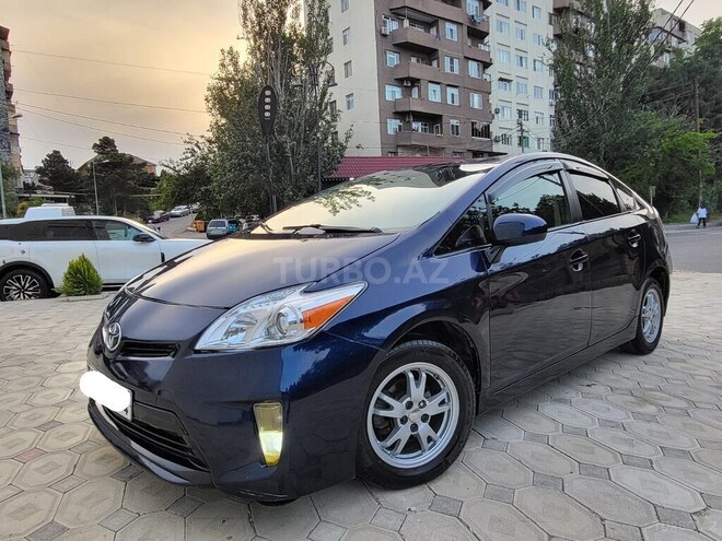 Toyota Prius-9