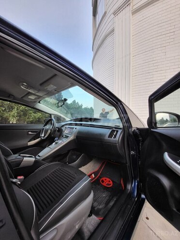 Toyota Prius-15