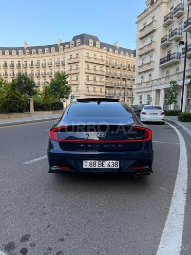Hyundai Sonata-2