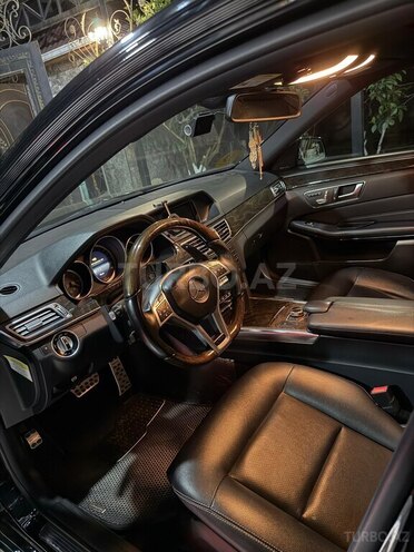 Mercedes E 350-7