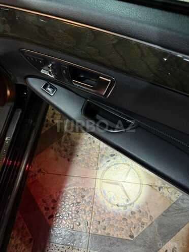 Mercedes E 350-10
